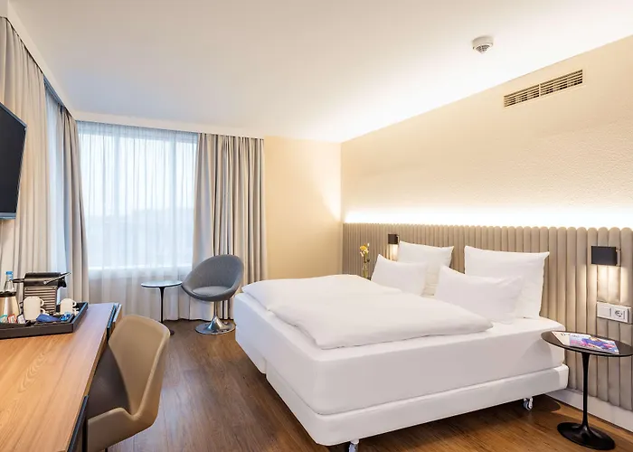 Nh Hamburg Altona Hotel